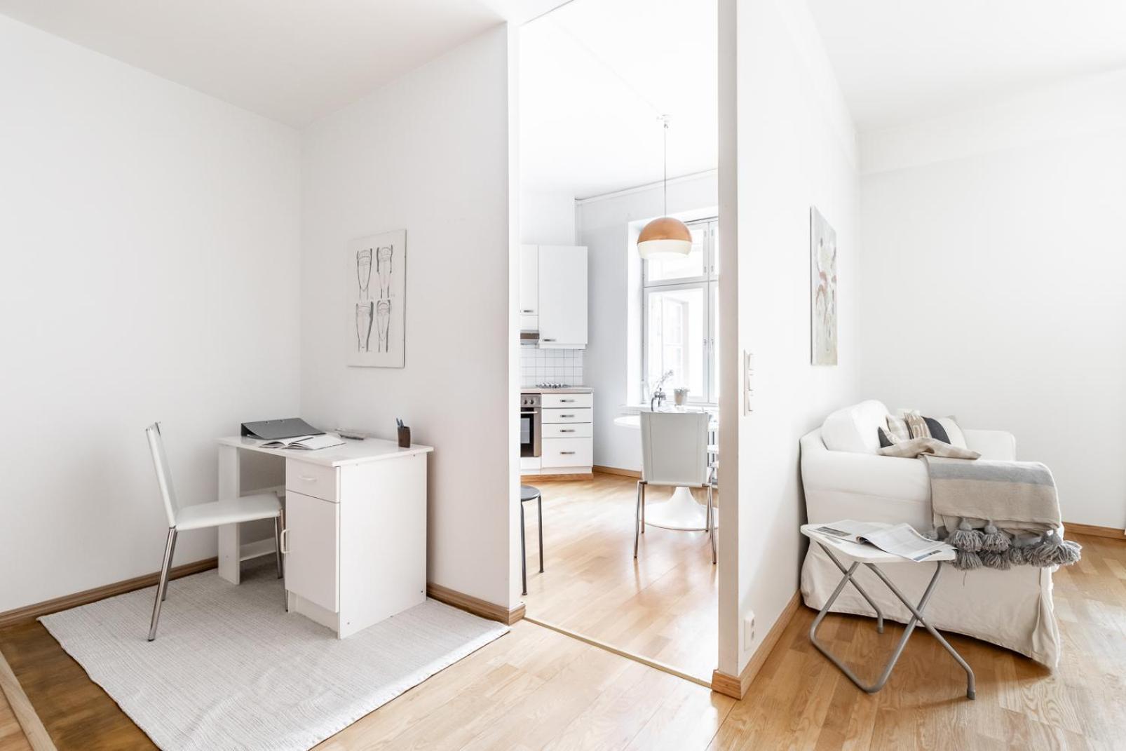 Cozy, Spacious And Calm - Location *