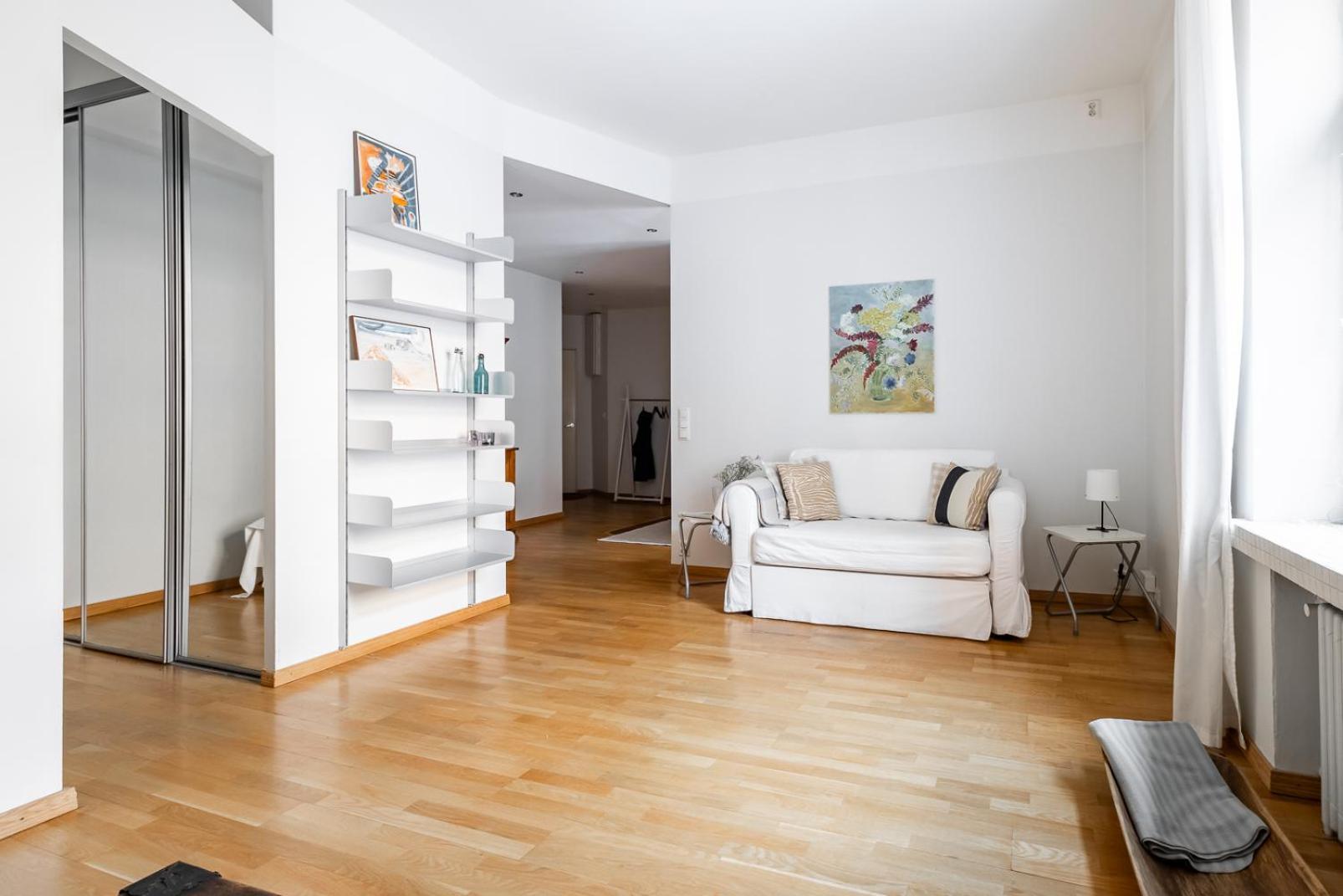 Cozy, Spacious And Calm - Location *
